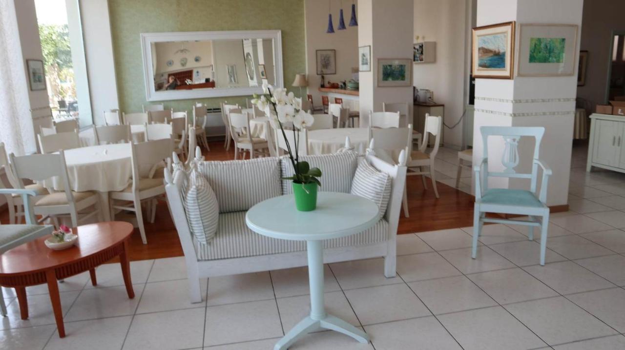 Hotel Timoleon Limenas  Bagian luar foto