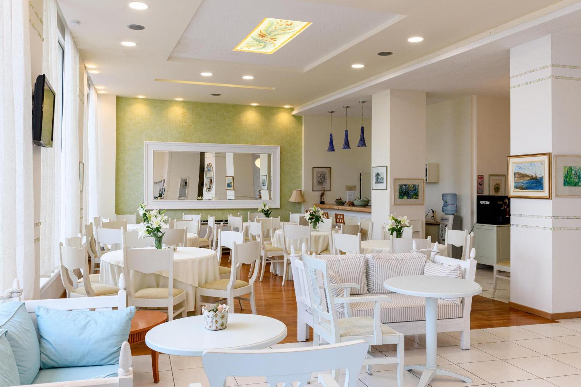 Hotel Timoleon Limenas  Bagian luar foto
