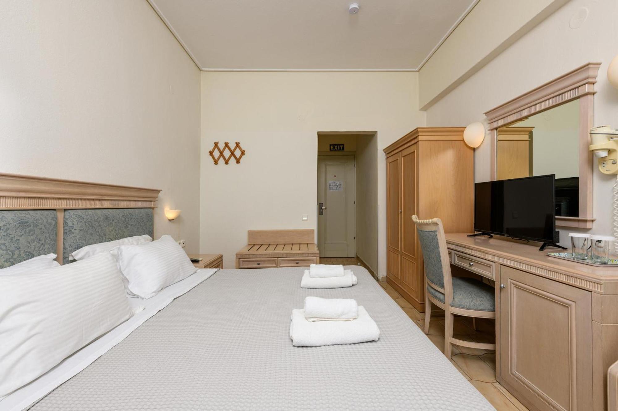 Hotel Timoleon Limenas  Bagian luar foto