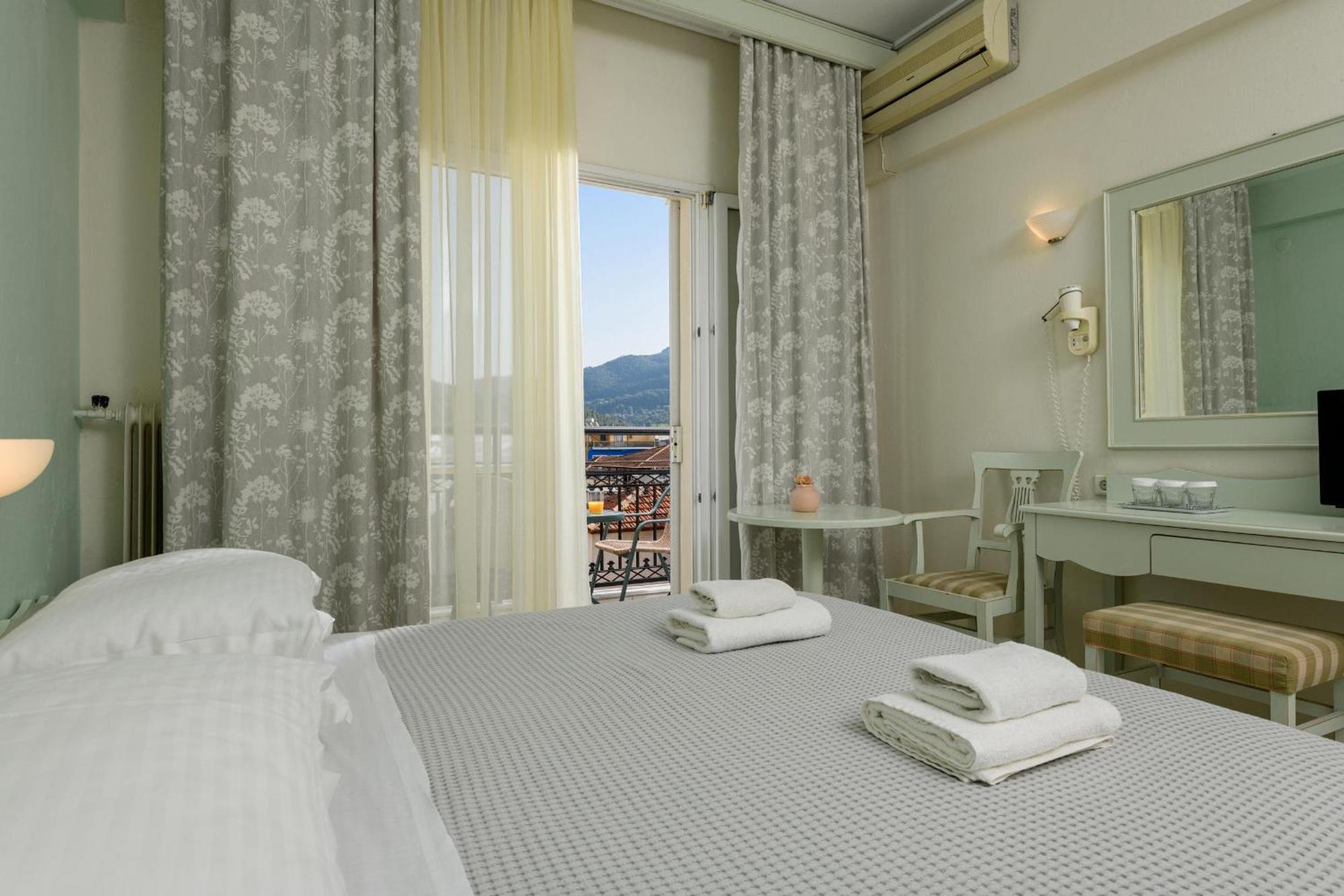 Hotel Timoleon Limenas  Bagian luar foto